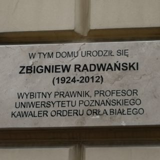 Odsłonięcie tablicy poświęconej pamięci prof. Zbigniewa Radwańskiego